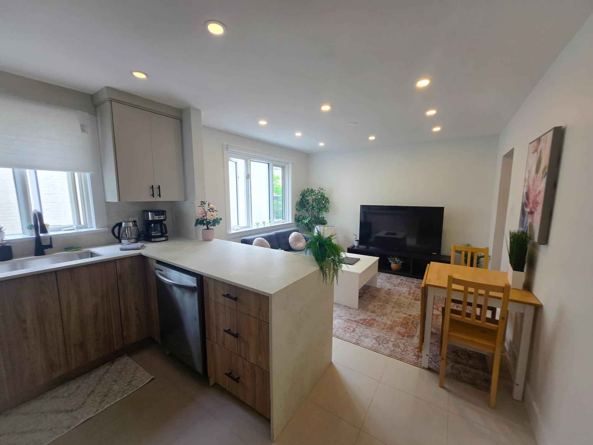 Jstlikehome - Serenity Suites Ottawa Ngoại thất bức ảnh